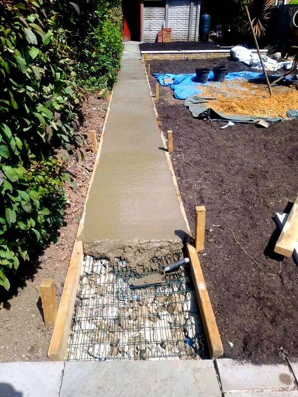 Laying a concrete path