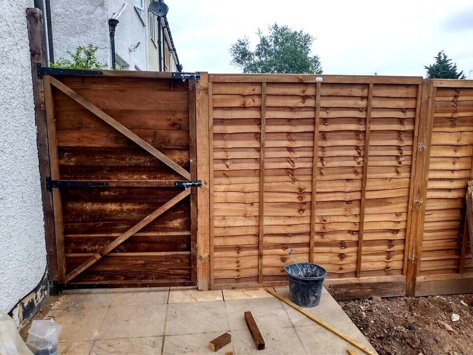 Strong timber garden gate DIY