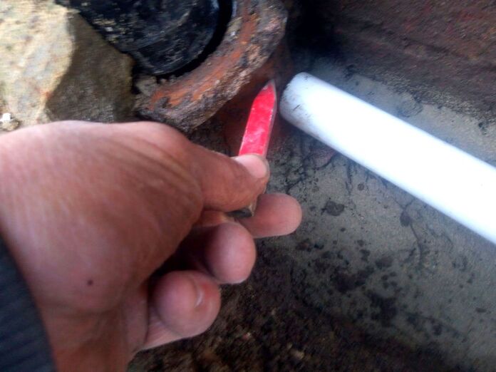 Marking a pipe whole